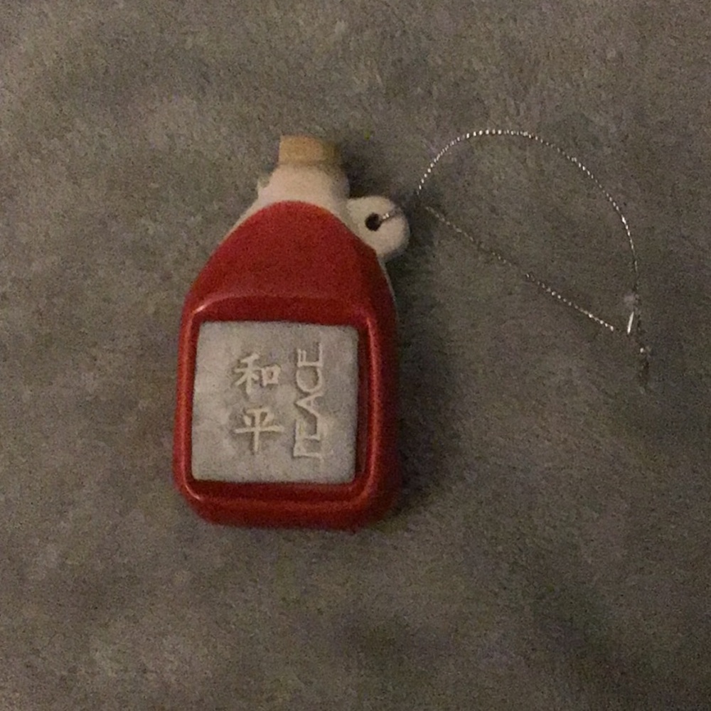 Mini bottle